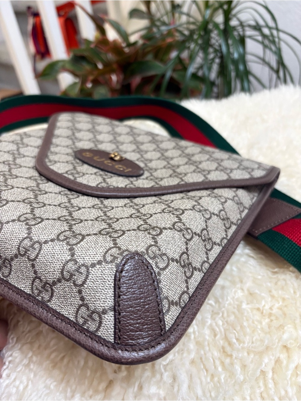 Gucci Neo Vintage GG Supreme Medium Messenger Bag *EUC* - Picture 15 of 16